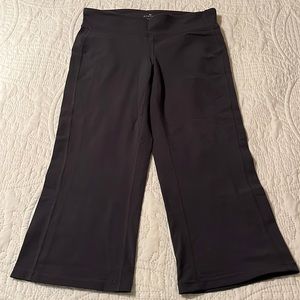 Athleta workout capris small